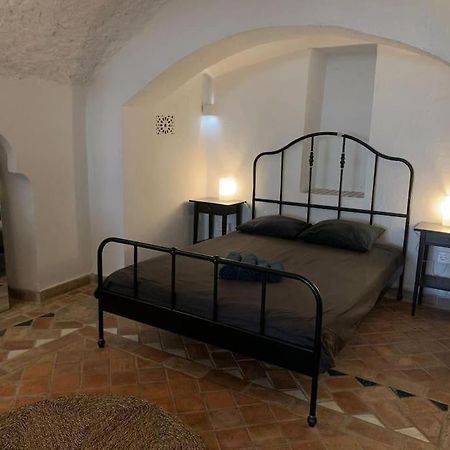 Apartamento Authentic Cave In Old City Centre Granada Exterior foto